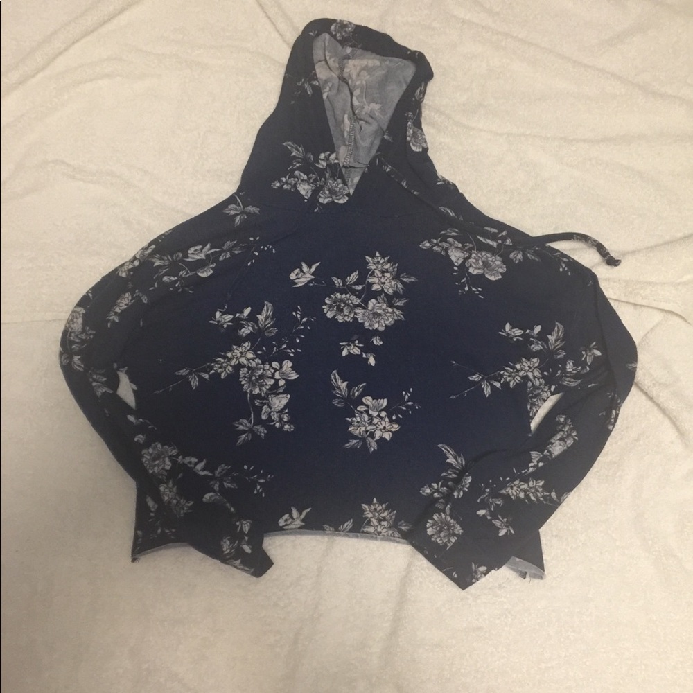 Long sleeve cropped top hoodie